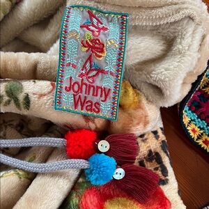 Johnny Was blanket bag Flowers and Leopard Bag w tassels EUC! Amazing details 🌺